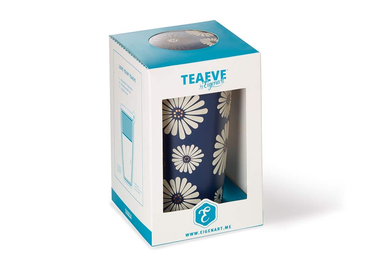 Infuser ton thé devient un rituel visuel autant que sensoriel. La tisanière Amami de Teaeve® en porcelaine double paroi — décor floral bleu & blanc, finition mate, touches dorées. Livrée avec couvercle, passoire inox et boîte cadeau. Prête à offrir ou à s'offrir. 🫖
